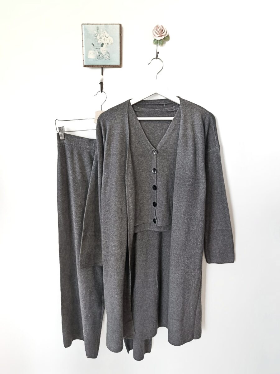 Conjunto Gris